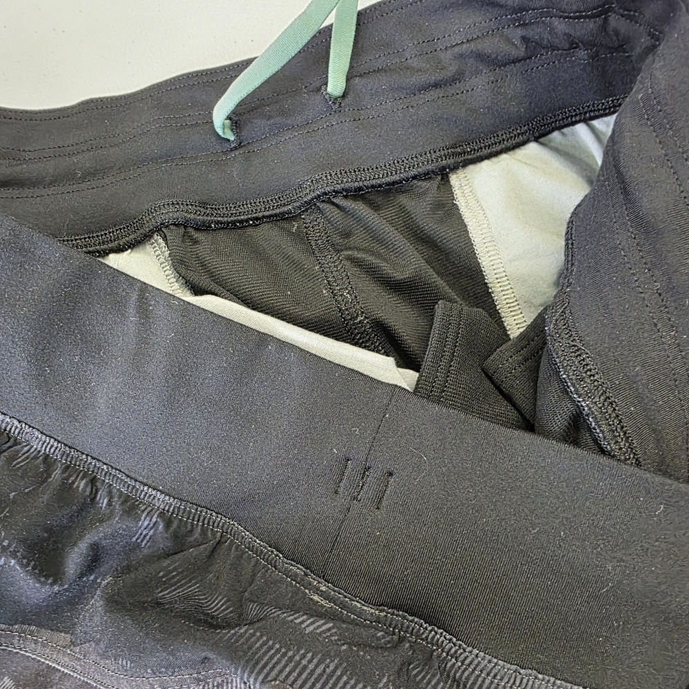 Lululemon Abstract print Athleasure shorts - Picture 7 of 10